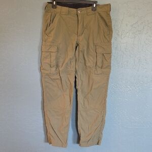Duluth Trading Co Army Green Men's Cargo Pants with Utility Pockets